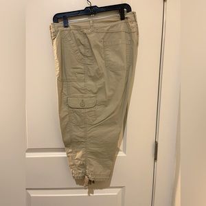 St John’s Bay Capri pants. Khaki color, Size 14W